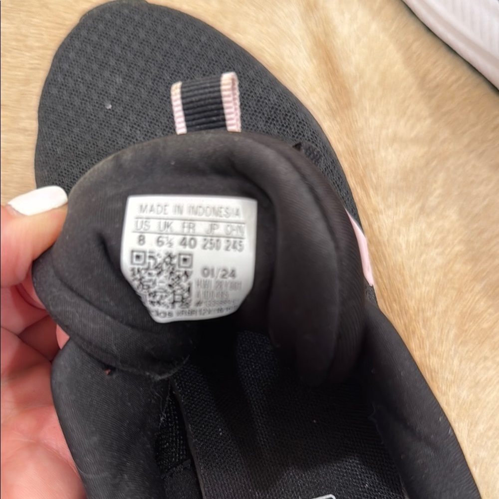 Adidas Black and Pink Sneakers Sleek Sporty Design - Picture 6 of 6